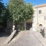 Casa Di Noah Apartment *